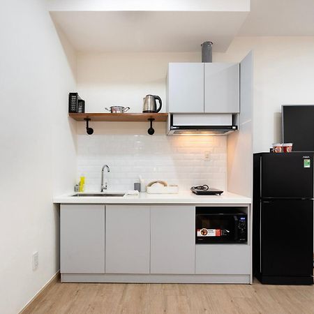 B786 Airport Apartment Хошимін Екстер'єр фото