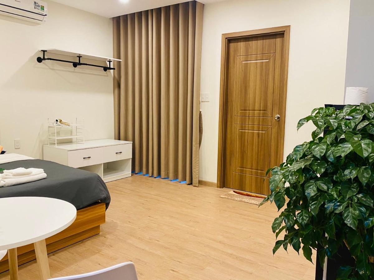 B786 Airport Apartment Хошимін Екстер'єр фото