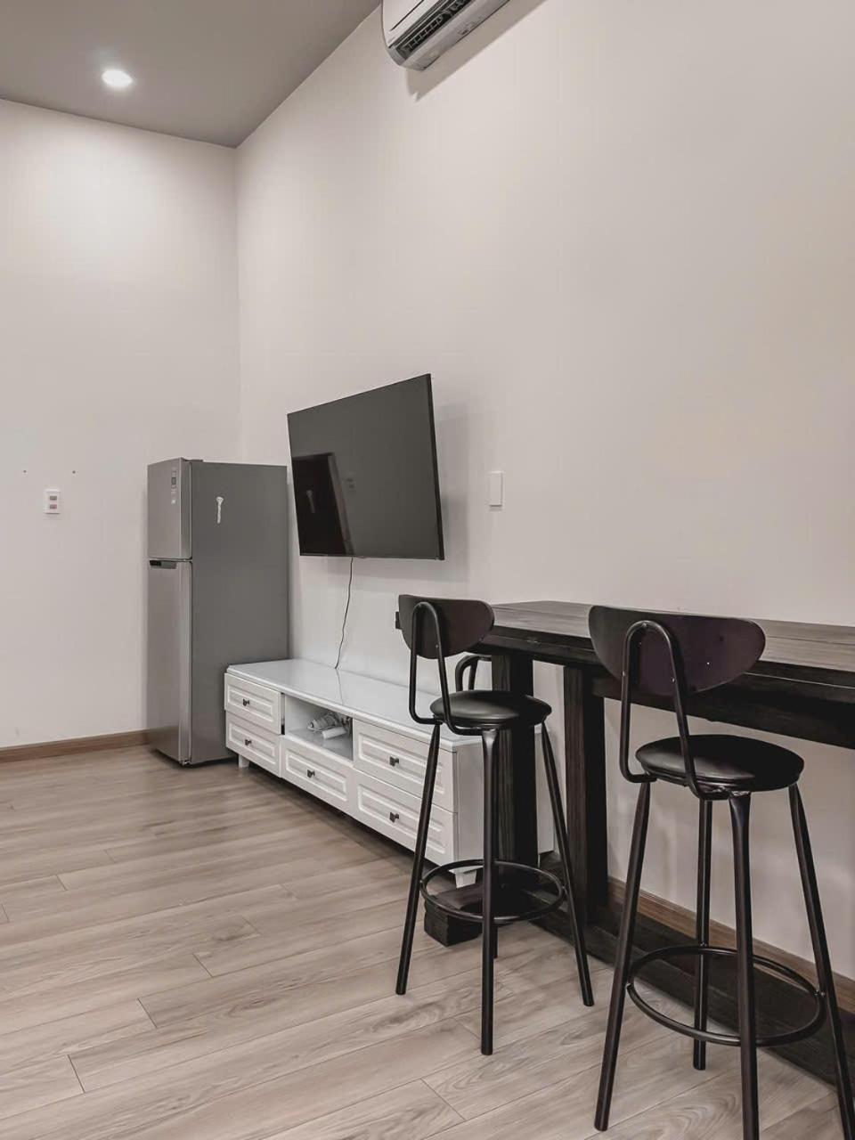 B786 Airport Apartment Хошимін Екстер'єр фото