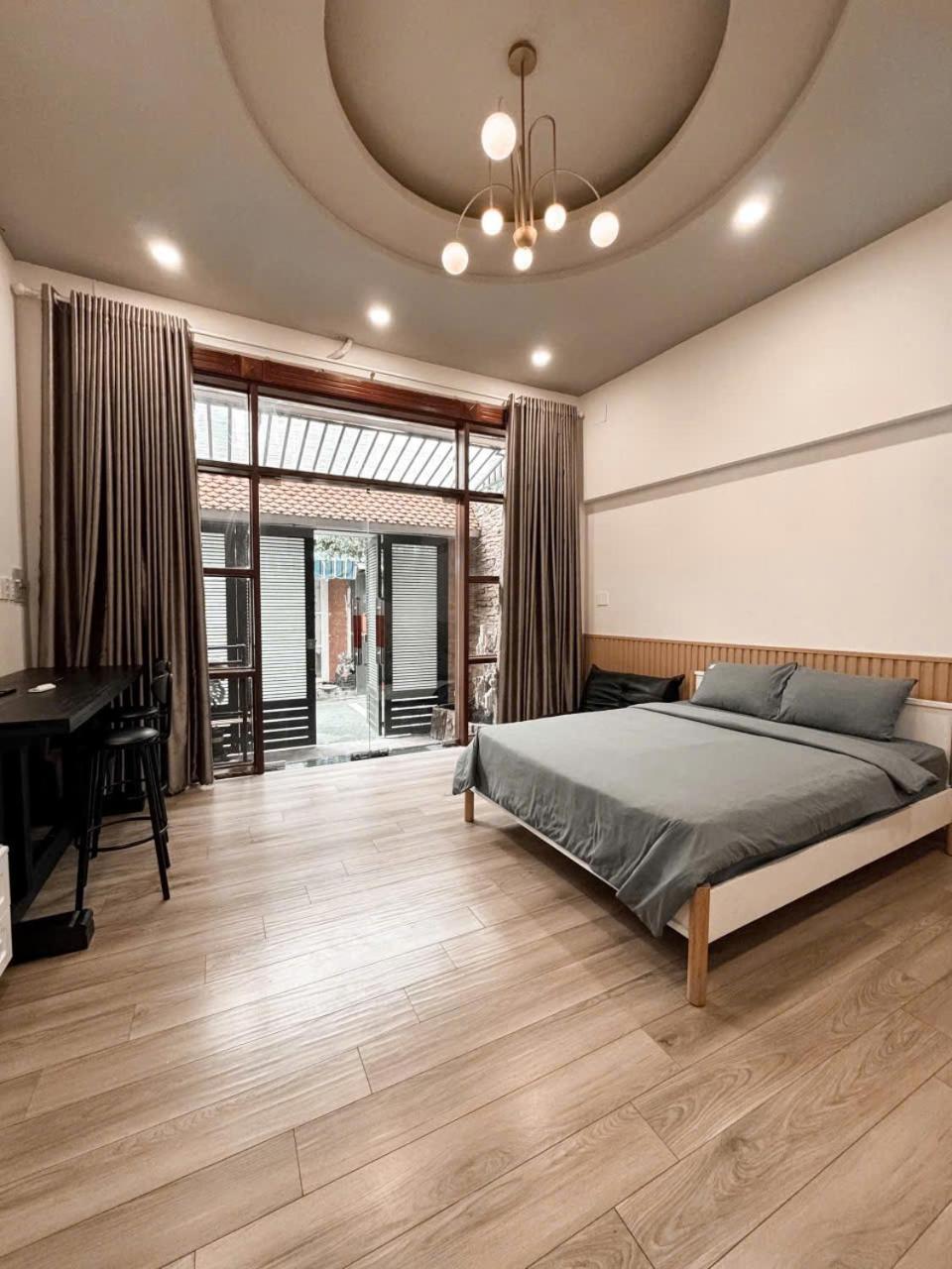 B786 Airport Apartment Хошимін Екстер'єр фото