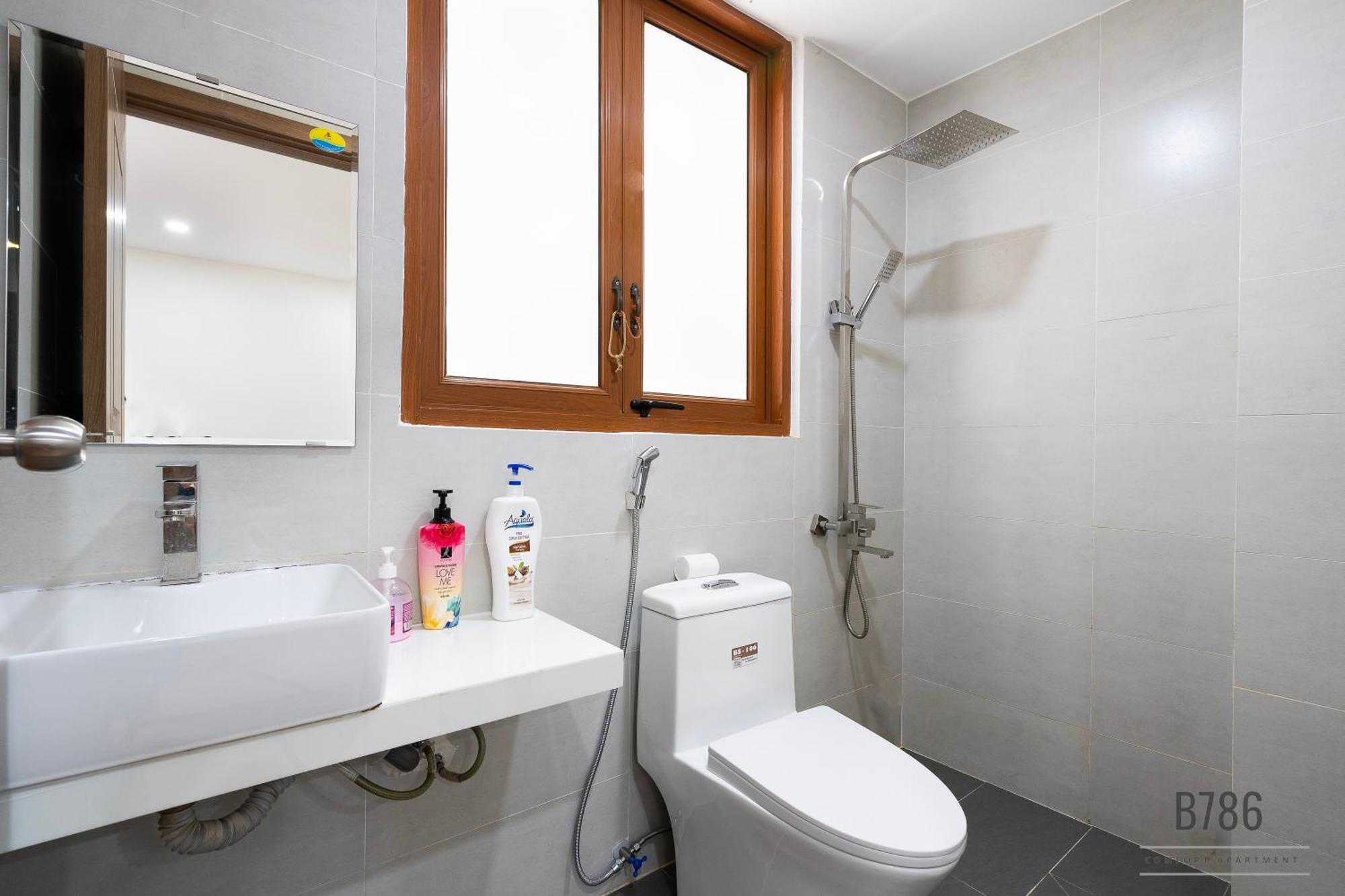 B786 Airport Apartment Хошимін Екстер'єр фото